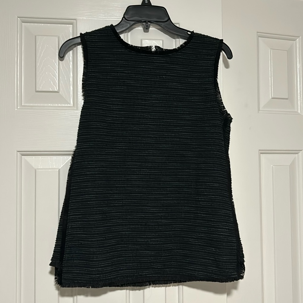 Banana Republic textured shell euc